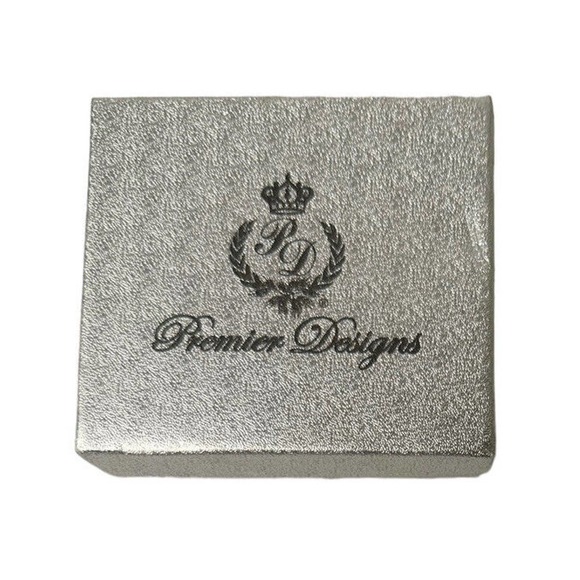 NEW Premier Designs Wow Factor Gold Silver Plated Faux Pearl Dangle Earrings 2" - Picture 3 of 6